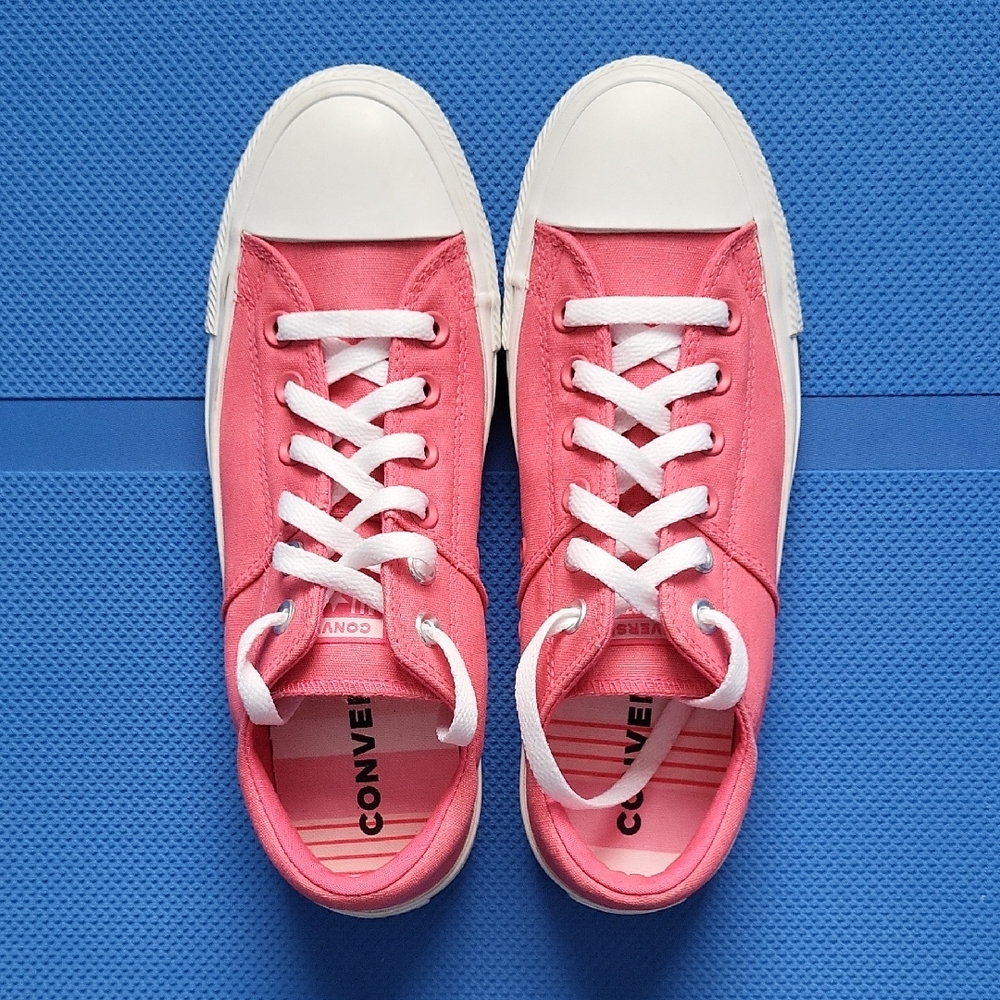 Converse Women's Vibrant Pink Sneakers